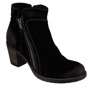Taos DILLIE Black Ankle Suede Boots